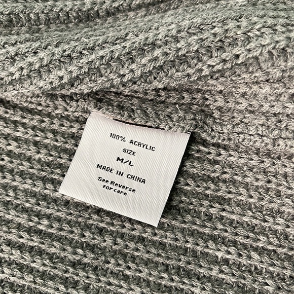 NIB Beach People Cardigan size M/L - Picture 5 of 9